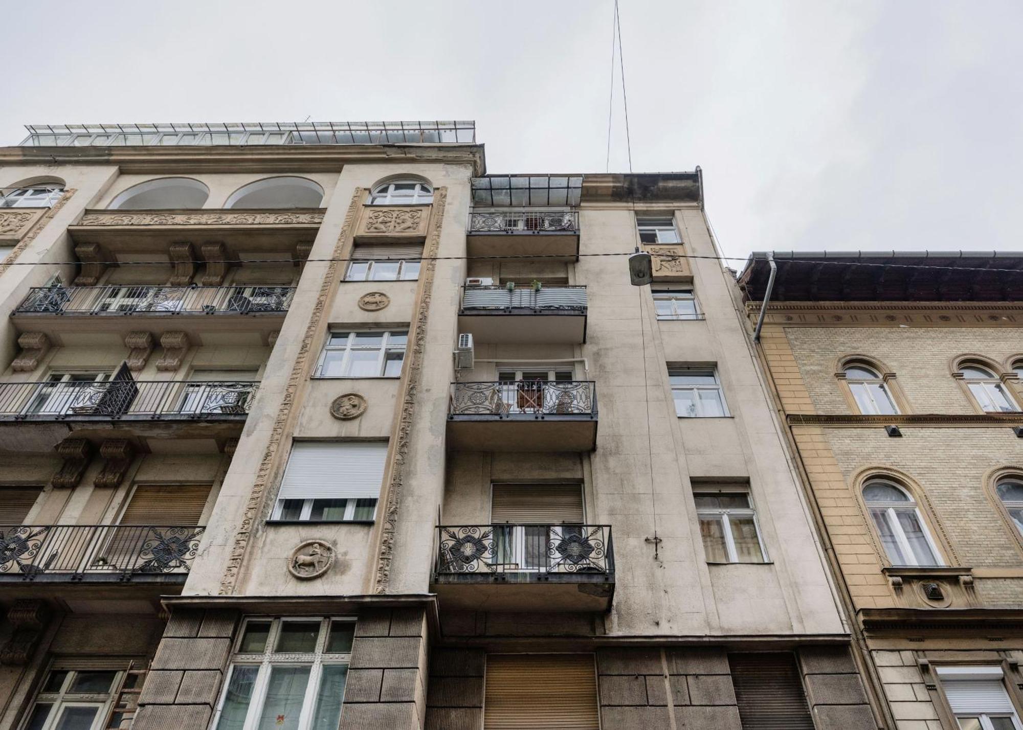 Appartamento Charm In Budapest's Bustling 7th District Budapest