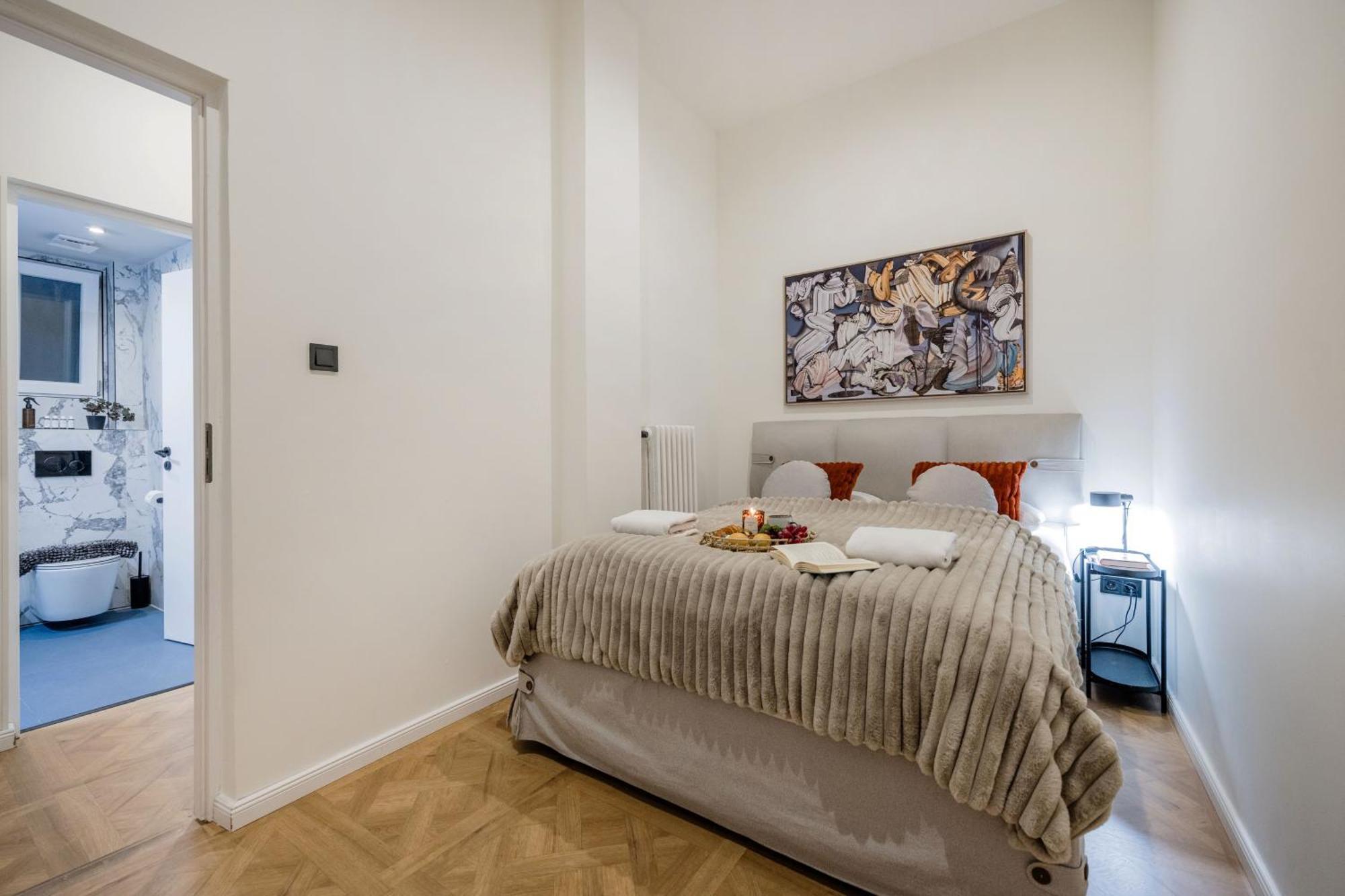 Appartamento Charm In Budapest's Bustling 7th District Budapest